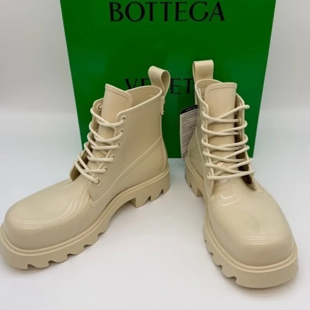 Bottega Veneta Rubber Ankle Boots Cream‎ Size EU 38 US 8 Lug Sole Made in Italy